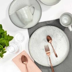Assiette HENLEY -Produits Menagers 1000332743 220215 021 MOOD DETAILS P000000001000332743 mood