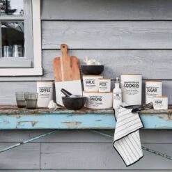 Pot à Oignons KARLTON BROS -Produits Menagers 1000338666 220721 021 MOOD DETAILS P000000001000338666 mood