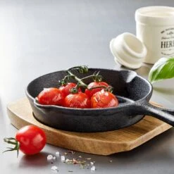 Mini Poêle De Service HOT IRON 8 Mini Poêle De Service HOT IRON -Produits Menagers 1000364134 220719 020 MOOD DETAILS P000000001000364134 mood