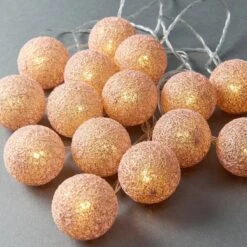 Guirlande Lumineuse LES PETITES BELLE -Produits Menagers 1000365675 220728 020 MOOD DETAILS P000000001000365675 mood