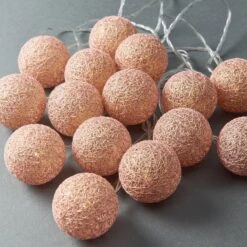 Guirlande Lumineuse LES PETITES BELLE -Produits Menagers 1000365675 220728 021 MOOD DETAILS P000000001000365675 mood