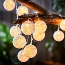 Guirlande Lumineuse LES PETITES BELLE -Produits Menagers 1000365675 220728 022 MOOD DETAILS P000000001000365675 mood