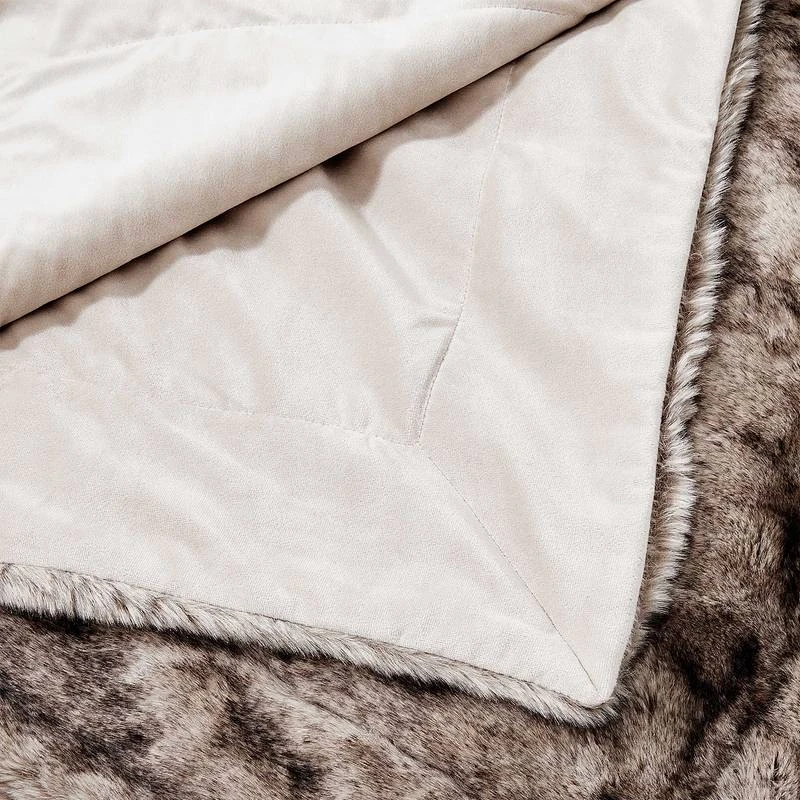 Couverture En Fourrure WILD THING 7 Couverture En Fourrure WILD THING – Image 5